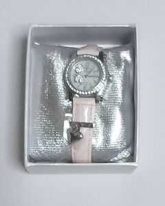ミッキーマウス腕時計 　ディズニー限定モデル　レディース　ピンク　牛革　ギャランティカード付