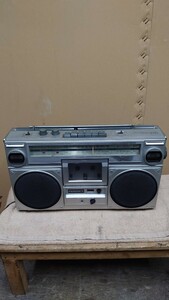 ジャンク品 AM FM ラジカセ 日立 HITACHI TRK-7000 PERDISCO STEREO RADIO CASSETTE RECORDER 2WAY 4SPEAKER SYSTEM 昭和 レトロ 当時物