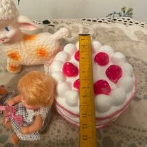 ヴィンテージ ドール 人形 ビンテージ アンティーク レトロ おもちゃ ソフビ　ケーキ　ディスプレイ　オブジェ_画像4