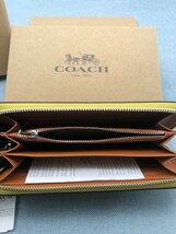 コーチ COACH 財布 長財布 プレゼント レディース 黄緑色 ロゴ ウォレット 新品未使用 ギフト ブランド シグネチャー 贈り物 A204_画像7