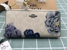 COACH コーチ 財布 長財布 レディース プレゼント ブランド 小銭入れあり ギフト 新品 未使用 ロゴ シグネチャー レザー ウォレット C174_画像1