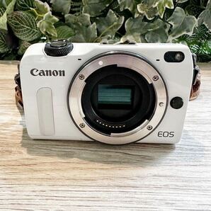 ジャンク品 [大人気] Canon EOS M2 (ホワイト)レンズキットEF-M 22mm STM ＋18-55mm IS STMの画像2