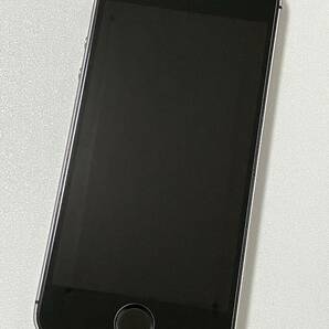 SIMフリー iPhoneSE 128GB Space Gray シムフリー アイフォンSE スペースグレイ 黒 ソフトバンク au docomo UQ 本体 SIMロックなし A1723の画像2