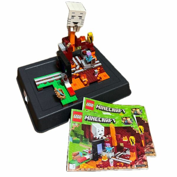 LEGO21143 マインクラフト　闇のポータル　正規品　ユーズド　説明書付属