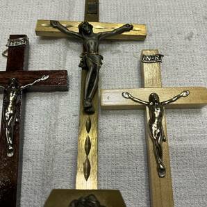 キリスト十字架像３体セット、十字架、INRI、真鍮製、木製十字架、キリスト教徒、キリスト教会、お好きな方如何でしょうか、の画像10