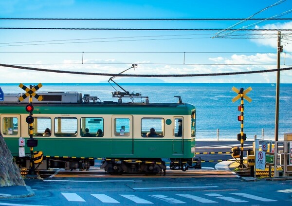 M47 江ノ電の踏切/鎌倉高校前駅/スラムダンク/SLAM DUNK/日本の風景/アートパネル/ファブリックパネル/インテリアパネル/ポスター