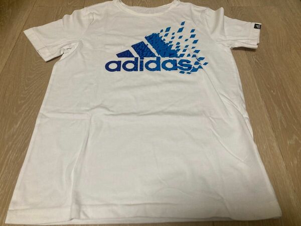 ★ adidas アディダス 半袖Tシャツ 160cm ★ 寝