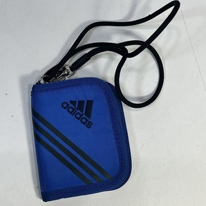 adidas アディダス 折りたたみ 二つ折り 財布 ブルー ロゴ USED 中古 R604の画像1