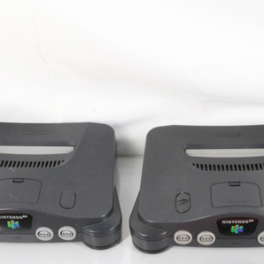 【ト滝】Nintendo64本体 ソフト コントローラーおまとめ 攻略本 ゲームソフト取扱説明書付 マリオ ポケモン RD000DEW94の画像2