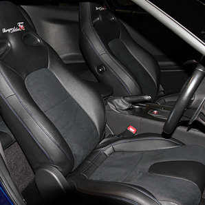 ガレージアクティブ オリジナルシートカバー R35用 黒＆黒 GTR VR38の画像1