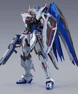 METAL BUILD フリーダムガンダム CONCEPT 2 SNOW SPARKLE Ver.