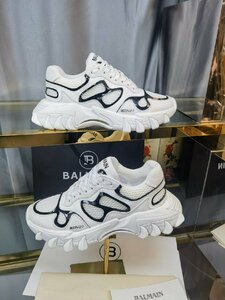 BALMAIN バルマン　メンズ　スニーカー　スポーツ　厚底　色合わせ　39-44＃　サイズ選択可能　ファッション