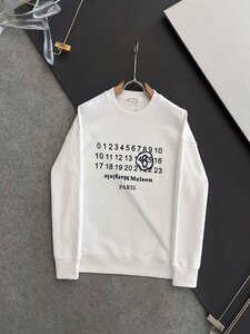 Maison Margiela マルタンマルジェラ　パーカ　丸首　数字ロゴ　コットン　M-3XL　サイズ選択可能　MM6