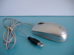 【NEC USBマウス MSU1218 (B)　 　】