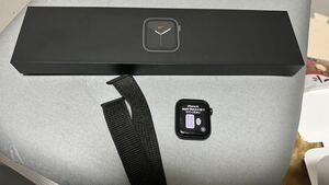 Apple Watch Nike SE 40mm スペースグレイ　アルミニウム　GPS スポーツバンド　アップルウォッチ スマートウォッチ