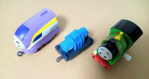 カプセル プラレール きかんしゃトーマス ガシャポン ゼンマイ パーシー 他 カナ