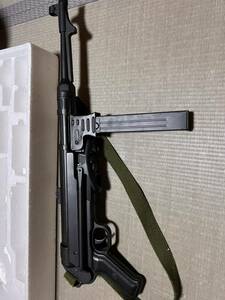 AGM　MP40 BK