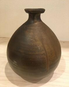 壺　一輪挿し　焼き物　陶芸　陶器　花　花瓶　飾　インテリア　和