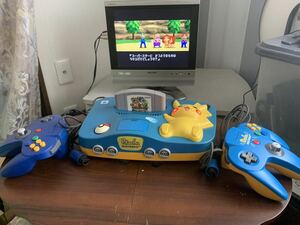 NINTENDO64　Pikachu　NUS-101(JPN)ピカチュウ本体　コントローラ　アダプター　任天堂64