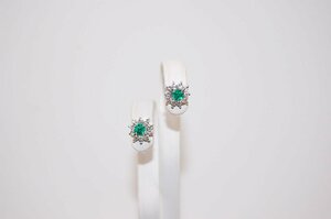 Pt900 platinum emerald diamond earrings [ used ][ that day shipping ]