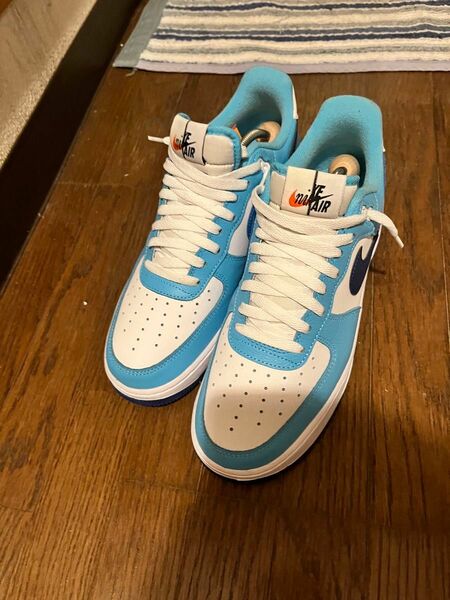 NIKE AIR FORCE 1 07 LV8 エアフォース1 ブルー　青　水色　ターコイズブルー