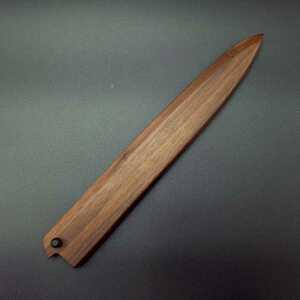Верхняя отделка: орех, ивовая лопатка, кухонный нож 300 мм, деревянные ножны