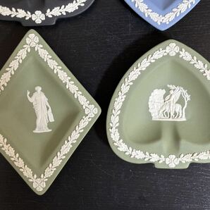WEDGWOOD ウェッジウッド ジャスパー ペールブルー セージグリーン ブラック ハート スペード ダイヤ クローバー 小皿 飾り皿 4枚の画像3