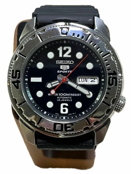 SEIKO5sports　SNZF05 美品