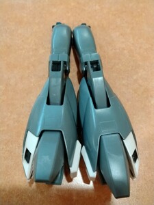 部位 　脚部　MG 1/100 MSZ-006C1 ゼータプラス C1　ジャンク　部品とり　ｍグｖ1