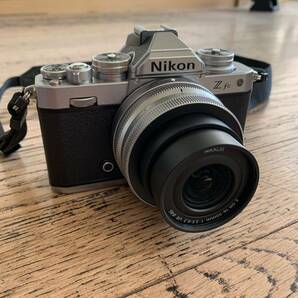 Nikon ニコン ミラーレス Zfc レンズキット 美品 +32GB SDカードの画像5