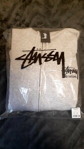 新品未使用　STUSSY　フルジップパーカ　サイズS(国内M～Lくらい)