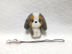 羊毛フェルト ハンドメイド 仔犬 キャバリア　トライカラーちゃん ストラップ 