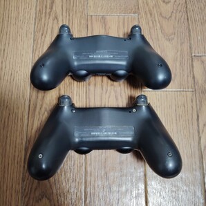 「PS4ワイヤレスコントローラー 2台セット」（ジャンク）の画像2