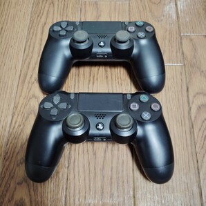 「PS4ワイヤレスコントローラー 2台セット」（ジャンク）の画像1