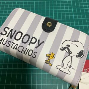 スマホケース付きショルダーウォレット　財布　スヌーピー　SNOOPY ピーナッツ