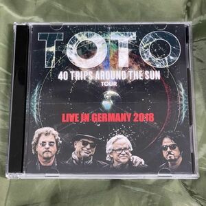 TOTO / DUSSELDORF ”40 Trips Around The Sun”