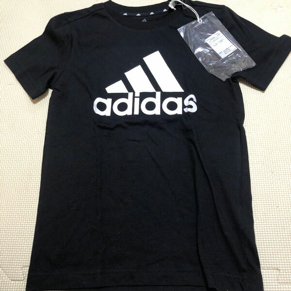 アディダス adidas 半袖Tシャツ