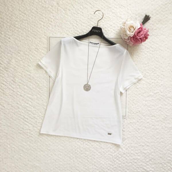 フォクシー foxey【メルマガ掲載品】トップス 定価 43.200円 ホワイト リボン 白 Tシャツ カットソー ロゴ付き