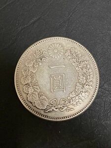 1円銀貨 明治21年 26.93ｇ 直径 38.0mm 厚さ2.5mm