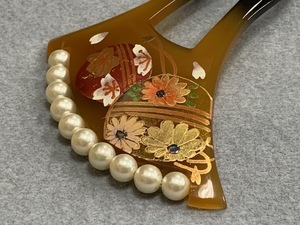 新作　結婚式やお祝いの席に　礼装かんざし　金彩蒔絵パール付き　くす玉／飴色