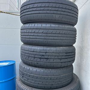 ブリヂストン PX-RV2 215/60R17. 4本セット