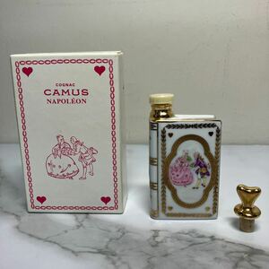 K2404-3048 COGNAC CAMUS NAPOLEON ブック型 お酒 LIMOGES CASTEL 22K GOLD 未開封品 内容量不明 60サイズ梱包予定