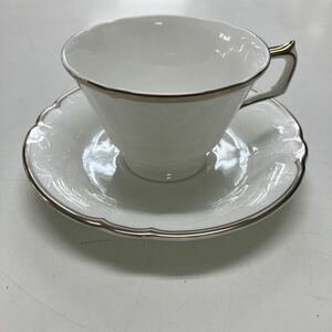 K2404-3082 ROYAL CROWN DERBY Darley Abbey Pure カップ &ソーサー シルバー×ホワイト 未使用品 60サイズ梱包予定