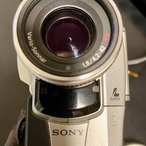 SONY Digital Handycam DCR-PC110の画像7