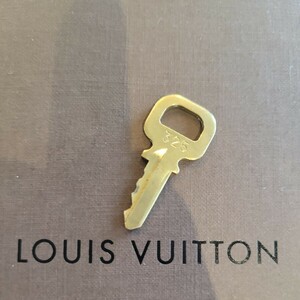 美品 Louis Vuitton パドロック カデナ 南京錠 ルイヴィトン 鍵 ゴールド 　番号　325　送料63円～