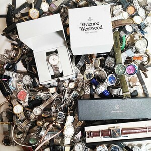 Vivienne Westwood TISSOT SEIKO など 約200本 まとめて メンズレディース腕時計 大量 セット kg本点個 ジャンク c01 