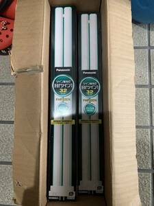 Panasonic Panasonic twin fluorescent lamp 32 watt FHP32EN natural color ( daytime white color ) 7 pcs set new goods unused 