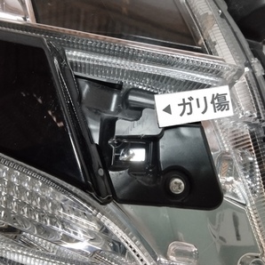 ☆4695 ノア エスクァイア ZRR80 後期 ヘッドライト LED 右 ☆の画像4
