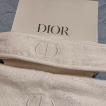 Christian Dior ノベルティ 3点セット フェイスタオル ヘアーバンド ポーチ【匿名】即日発送!!_画像2