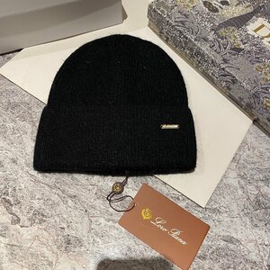 送料無料　Loro Piana　ロロピアーナ　秋冬新品　ニット帽子　男女兼用　アンゴラウサギの毛使用　ワンサイズ　2789